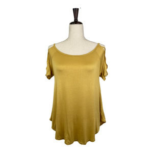 Shiela Rose Cut-Out Shoulder Top Medium